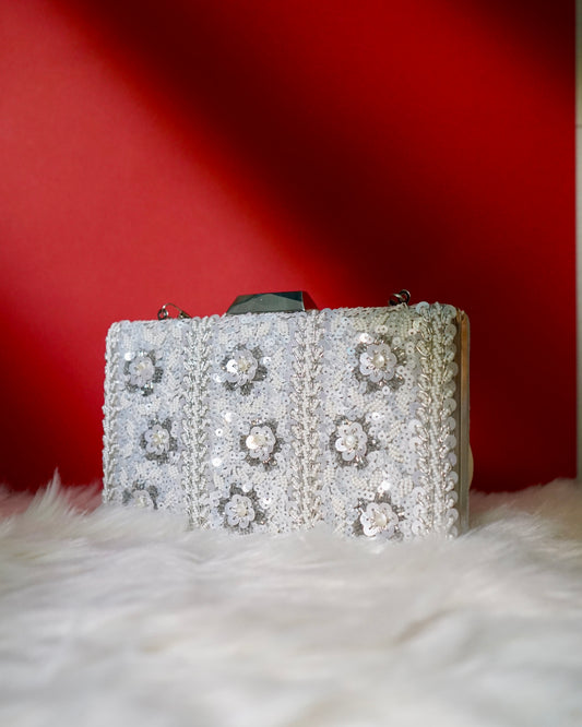 Sequin clutch