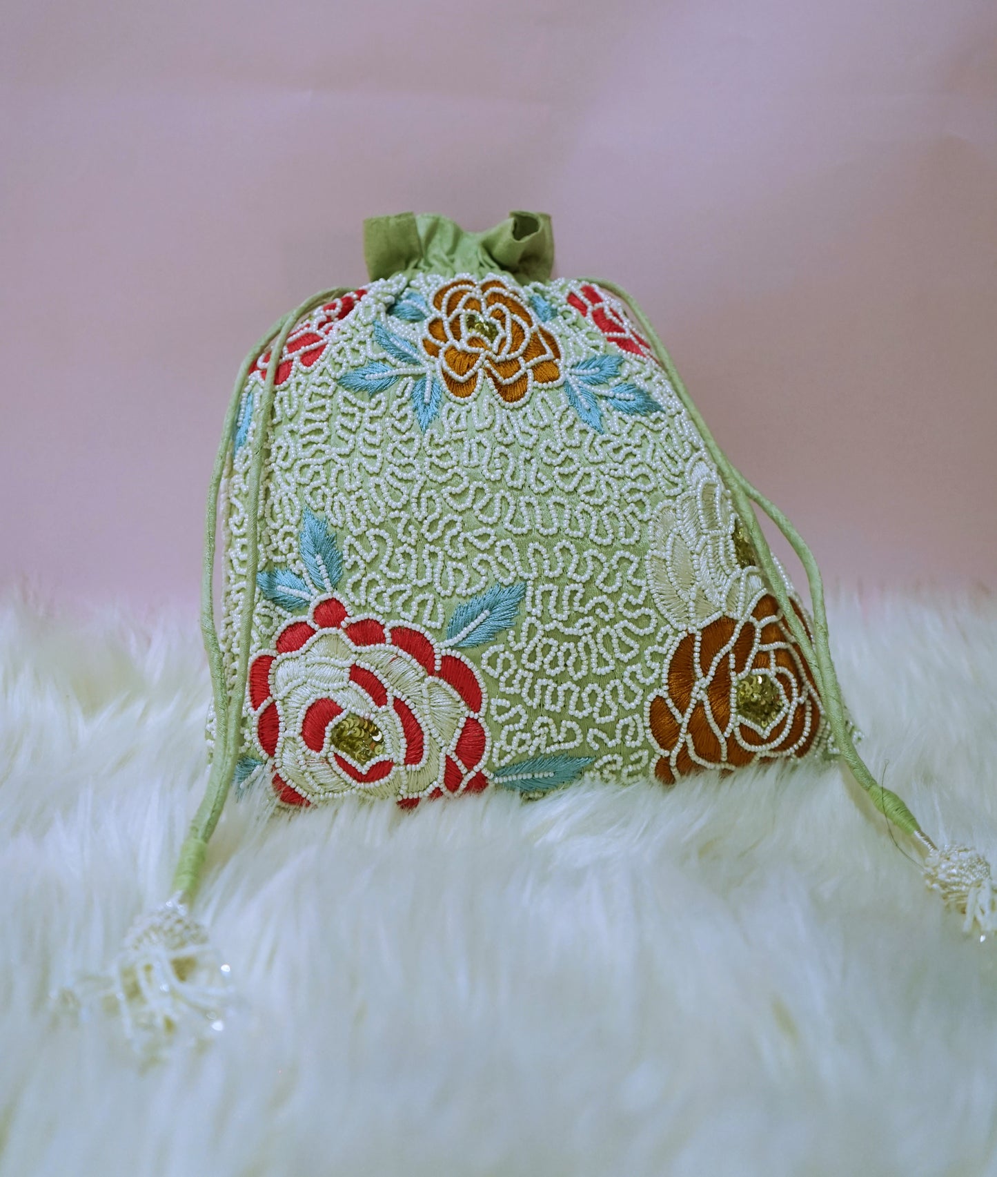 Pastel Green Potli