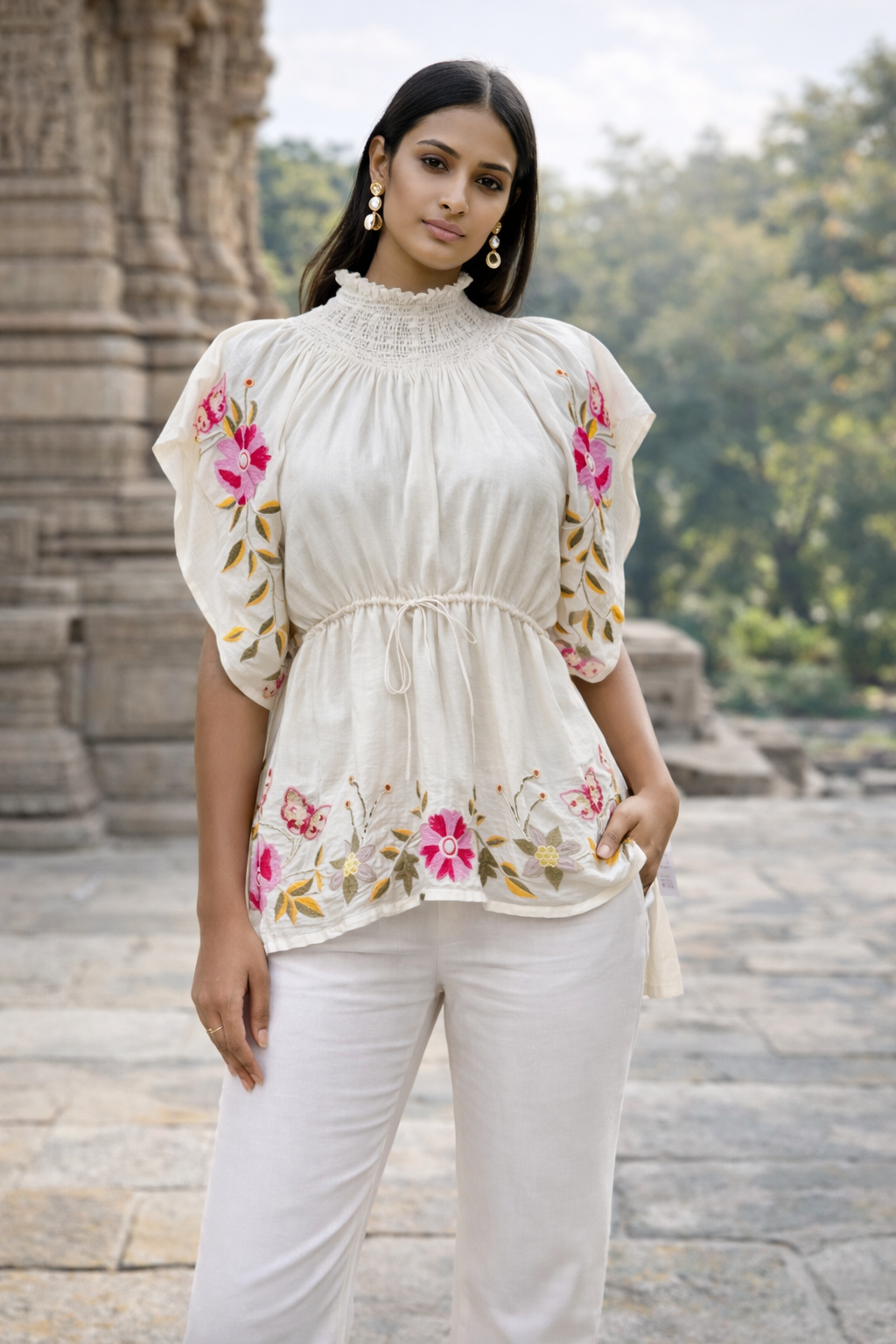 White turtle neck thread work top