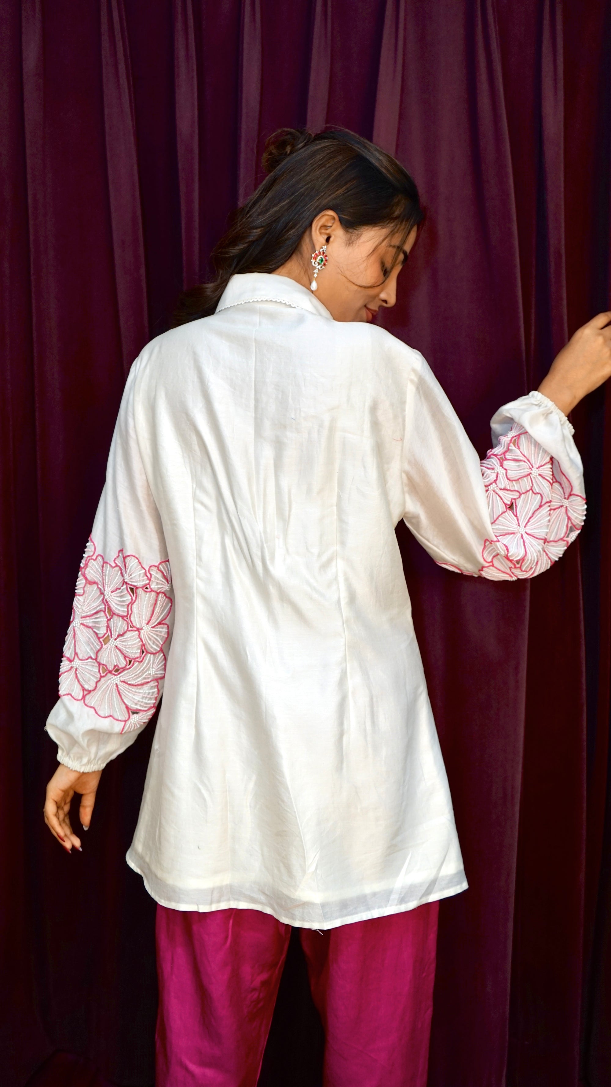White sleeves work top