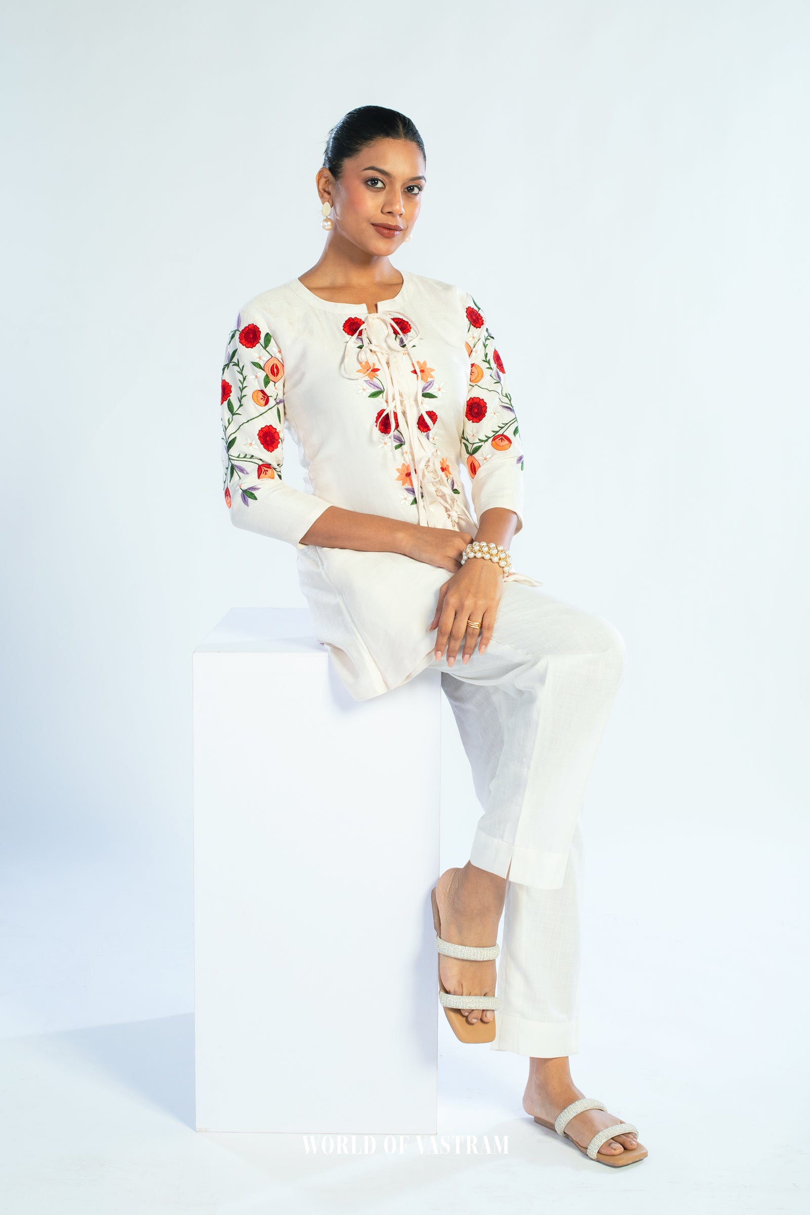 Scarlet Vine Top